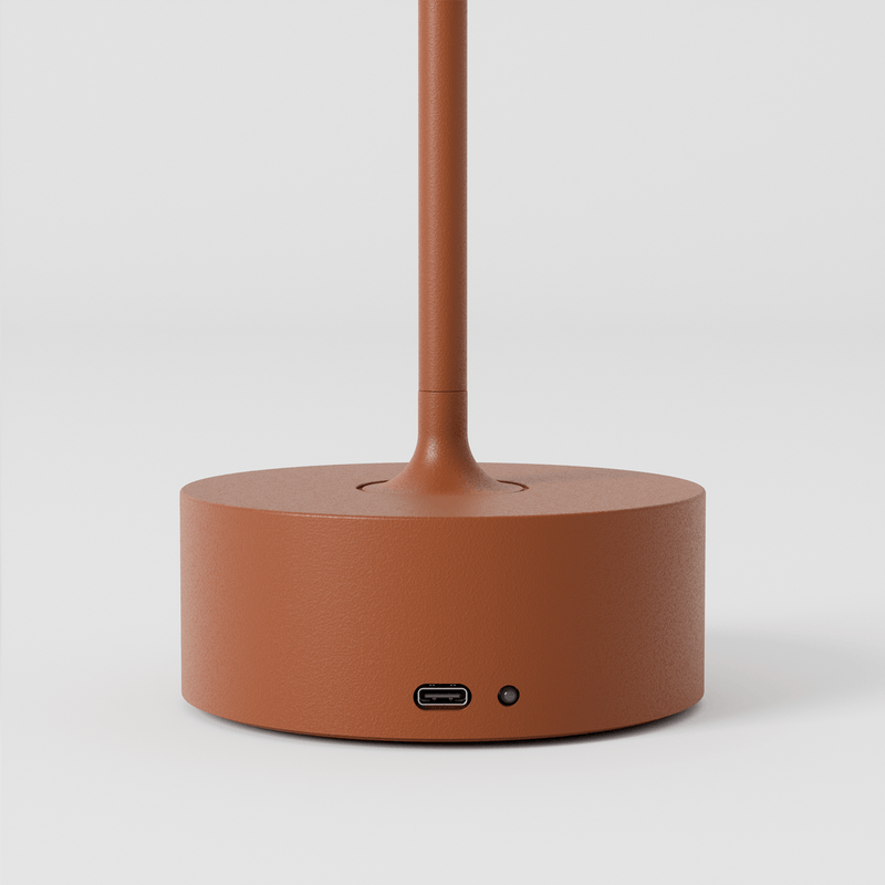 luminaria-slice-portatil-detalhe-usb-terracota