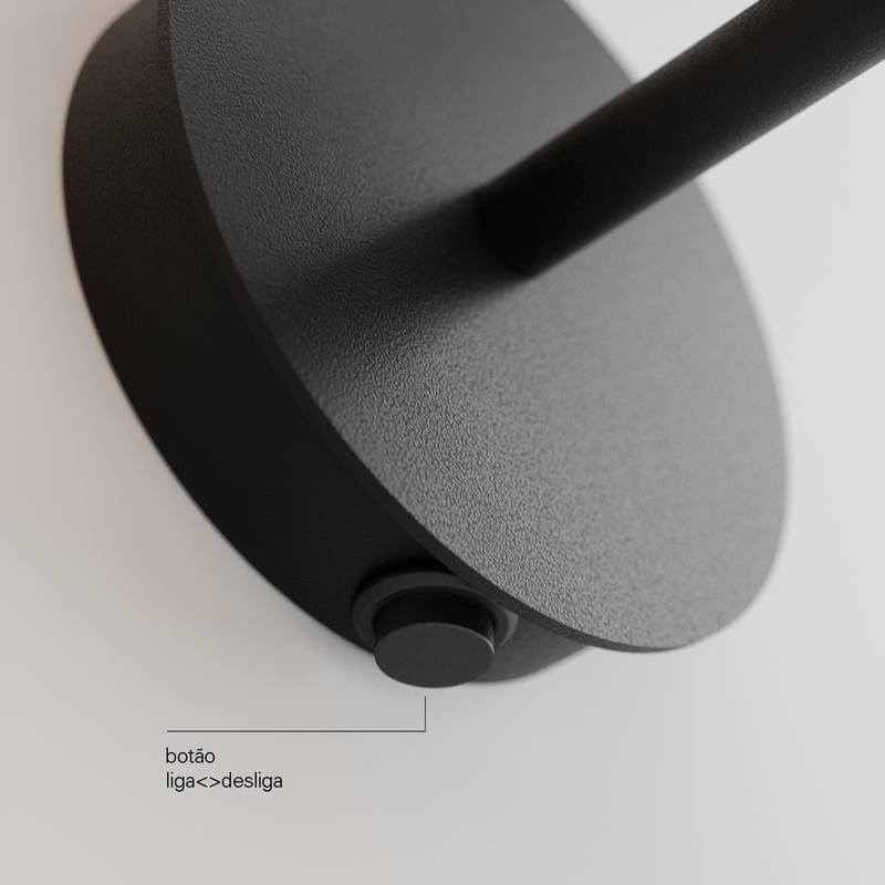luminaria-hat-w-preto-detalhe-botao-descr